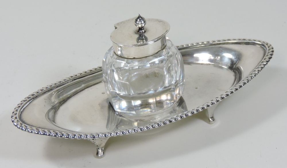 An early 20th century silver desk stand, of elliptical shape, with a gadrooned border, - Image 4 of 7