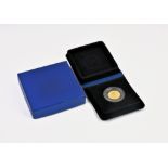 A cased and capsulated Royal Mint 1979 gold full sovereign. comes in case and cardboard outer