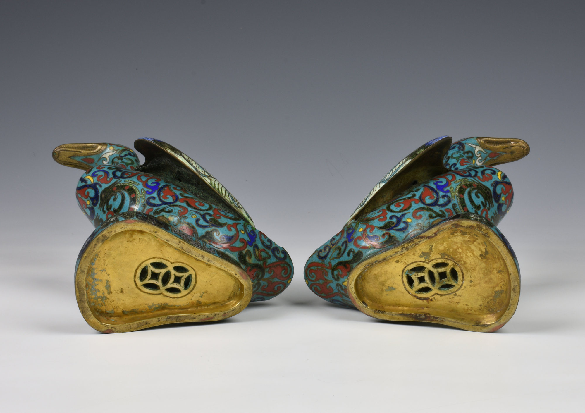 A pair of Chinese cloisonne figures of ducks probably early 20th century, in polychrome enamels on a - Image 3 of 3