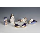 Six Royal Crown Derby paperweights comprising an owl, a penguin, a duck, a gopher and two wrens. (6)