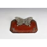 A Victorian silver and morocco leather 'butterfly' letter clip Samuel Jacob, London 1895, the