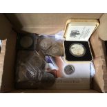 COINS : Box of various QEII crowns plus a couple of £20 silver coins issued in 2013 and a Silver