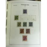 STAMPS : CZECHOSLOVAKIA : 1918 to 1985 mint & used collection in five green Lighthouse printed