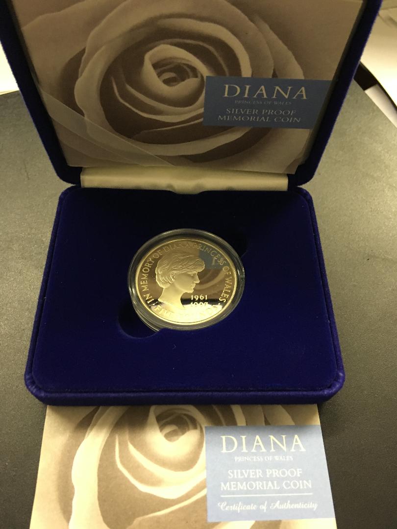 COINS : 1997 Diana Silver Proof £5 coin