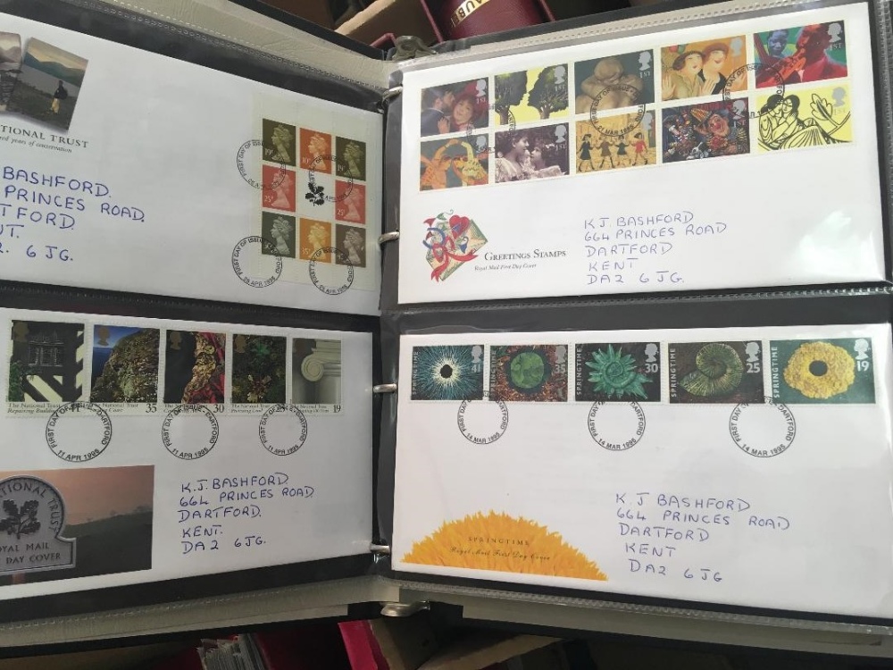 STAMPS : WORLD, box with seven albums or - Image 2 of 2