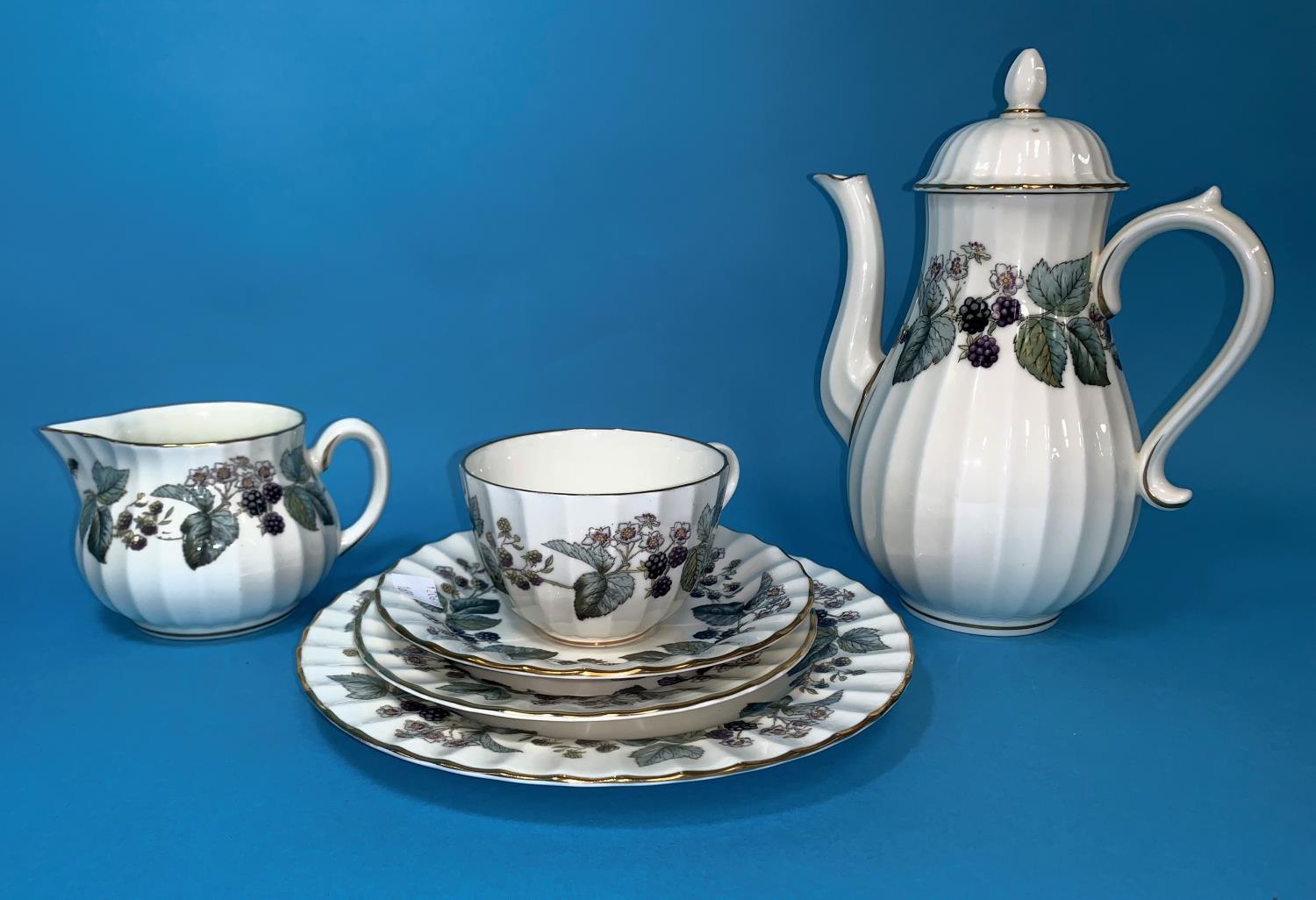 A Royal Worcester "Lavinia" part dinner and tea service, 75 pieces approx.; 3 Royal Worcester - Image 3 of 3