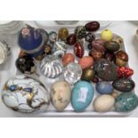 A collection of Fabergé style eggs; other decorative eggs