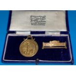 A 9 carat gold presentation medallion 'Imperial Chemical Industries Limited', in original case, 18.
