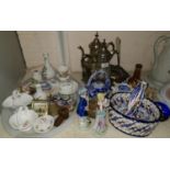 A selection of decorative china including Wedgwood, modern oriental, miniature boxes etc