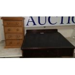 A late Georgian clerk's desk in mahogany and oak, interior fitted 2 drawers, 17"; a modern miniature