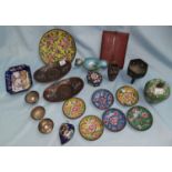 A collection of oriental metalware including Cloisonne etc