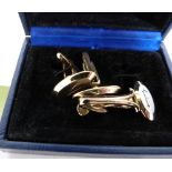 A cufflink and tiepin set, initialled letter 'F'. Boxed