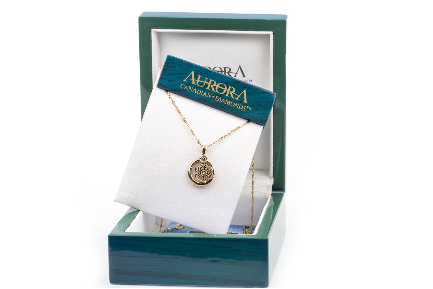 AN AURORA CANADIAN DIAMONDS PENDANT