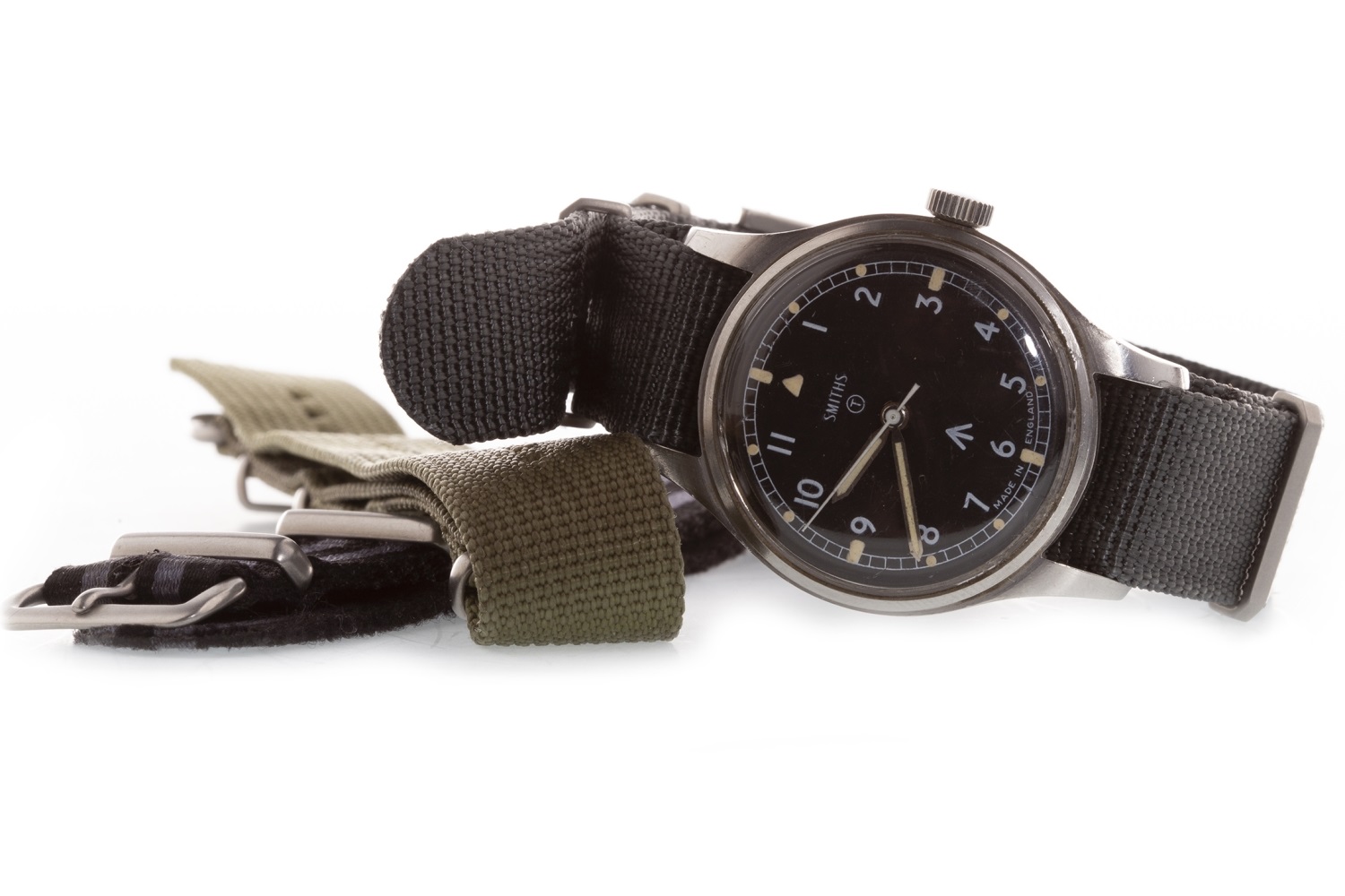 RARE: A GENTLEMAN'S SMITHS MILITARY ISSUE STEEL WATCH