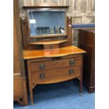 A 20TH CENTURY MAHOGANY SIDEBOARD