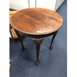 AN OAK OCCASIONAL TABLE