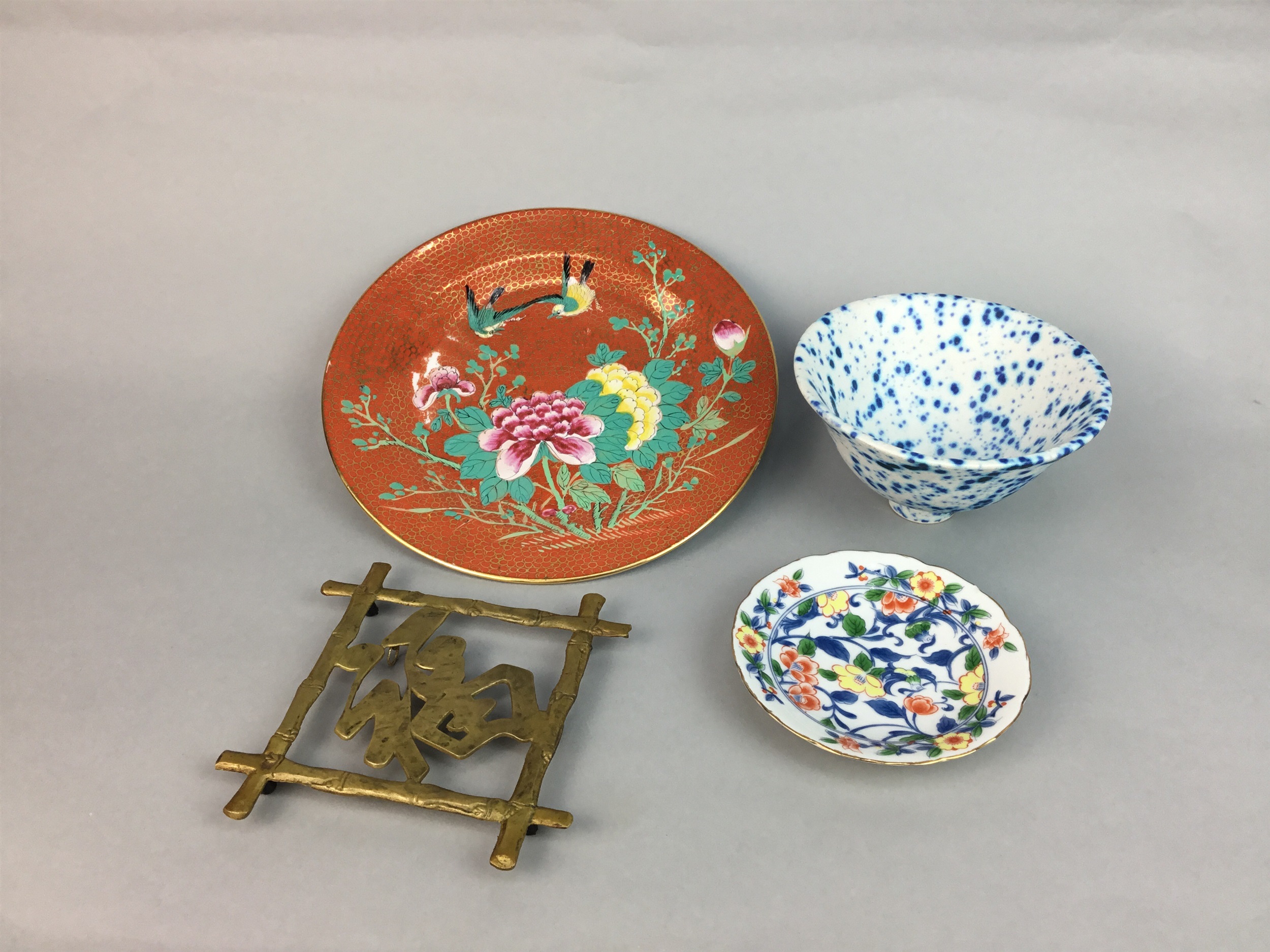 A GROUP OF CHINESE ITEMS - Image 2 of 2