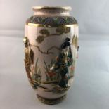 A 20TH CENTURY JAPANESE VASE AND A ROYAL CROWN DEVON VASE