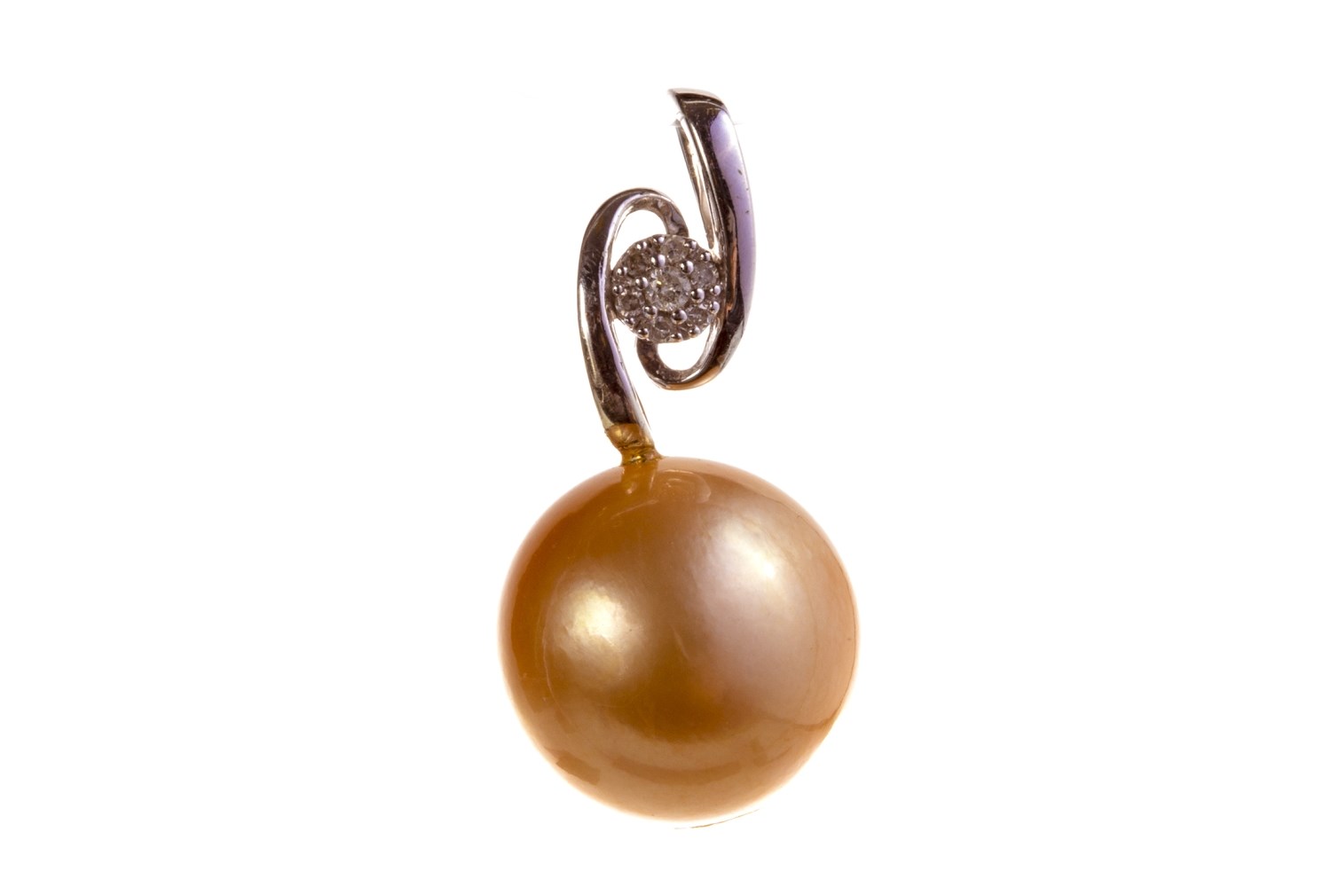 A PEARL AND DIAMOND PENDANT