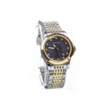 A LADY'S GUCCI STAINLESS STEEL QUARTZ WRIST WATCH