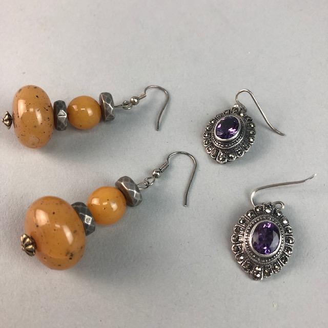 A GROUP OF VINTAGE EARRINGS