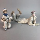 A LLADRO FIGURE OF A CLOWN AND ANOTHER CLOWN FIGURE