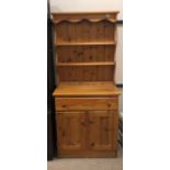 A 20TH CENTURY PINE DRESSER