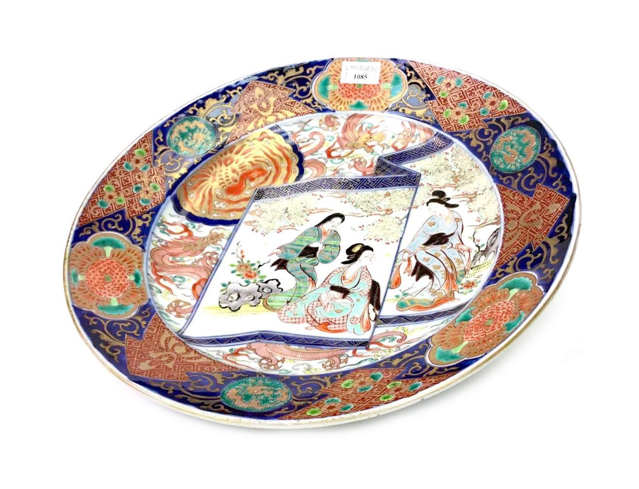 AN EARLY 20TH CENTURY JAPANESE IMARI CHARGER