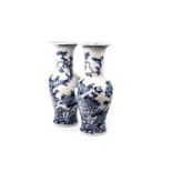 A PAIR OF 20TH CENTURY CHINESE BLUE AND WHITE VASES