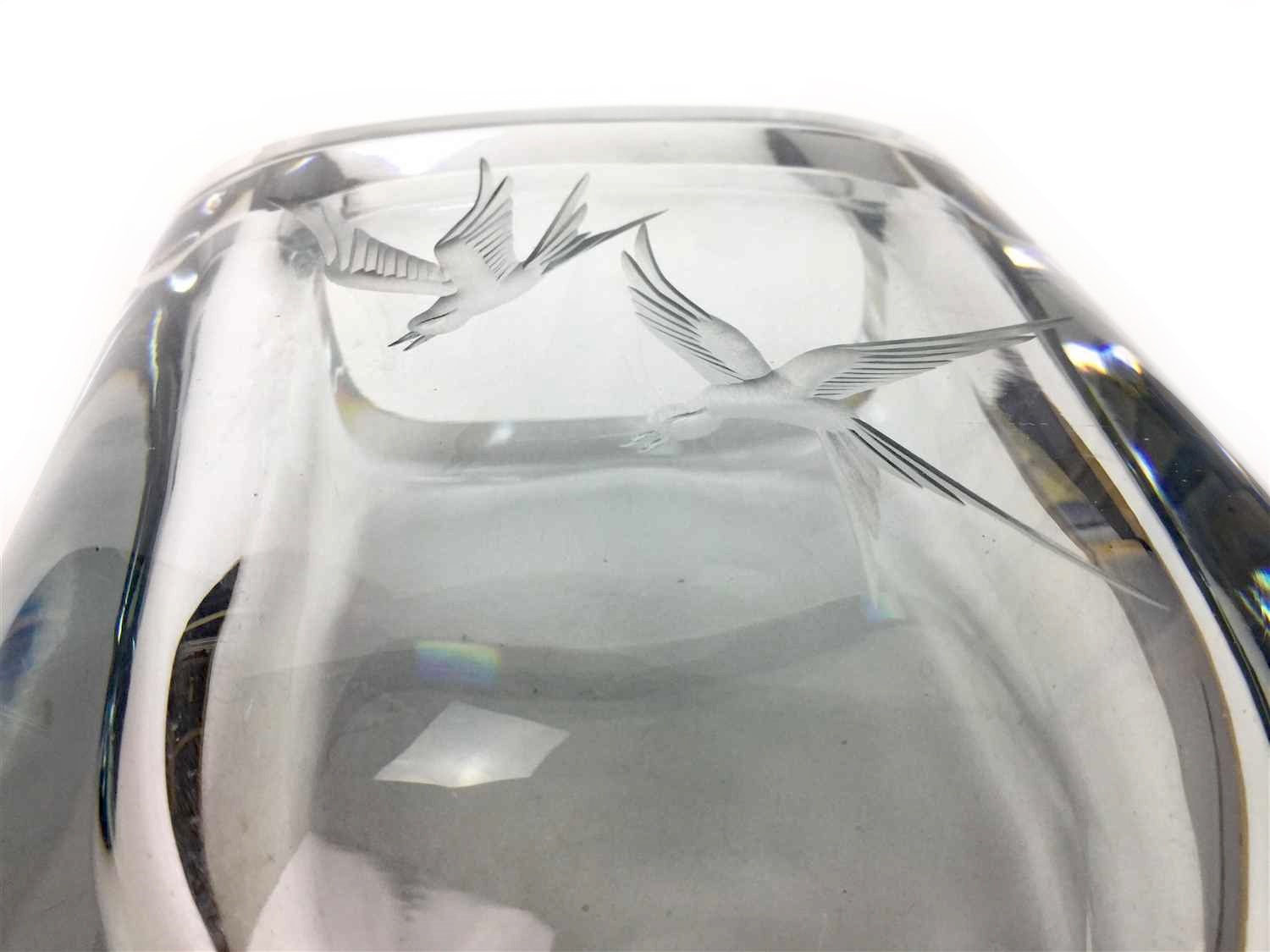 A STROMBERG GLASS VASE - Image 2 of 2