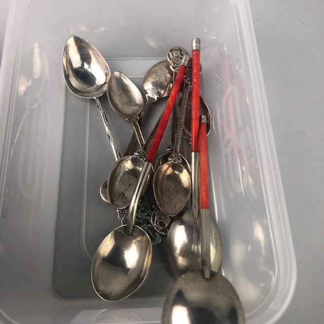 A SET OF SIX SILVER COFFEE SPOONS, SILVER CADDY SPOON, CHINESE SILVER TEA SPOON AND FIVE OTHERS - Image 2 of 2