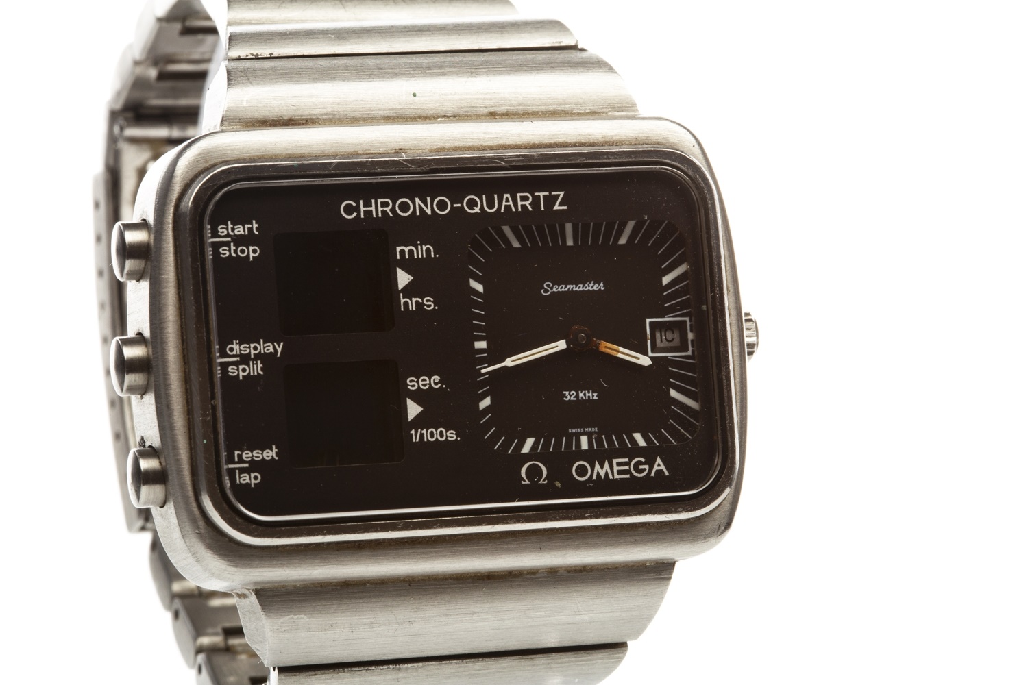 A GENTLEMAN'S OMEGA CHRONO-QUARTZ WATCH