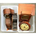 CLOCKS AND CLOCK PARTS, INCLUDING TWO OAK MANTLE CLOCKS, A BELGIAN SLATE MANTLE CLOCK CASE AND A