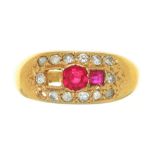 A RUBY AND DIAMOND CLUSTER RING IN 18CT GOLD, CHESTER 1918, 2G, SIZE K++LIGHT SCRATCHES CONSISTENT