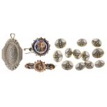 A QUANTITY OF BUTTONS, A TRISKELION SILVER BROOCH, CHESTER 1901, AN ENAMELLED VICTORIA JUBILEE