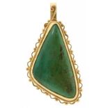 A CABOCHON TURQUOISE BROOCH/PENDANT IN GOLD WITH FILIGREE SURROUND, MARKED 14K, 11G++GOOD CONDITION