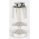 A STYLISH 1960'S JAPANESE CHROMIUM PLATED AND ALUMINIUM TABLE LIGHTER BY SAROME, 14CM H, STAMPED