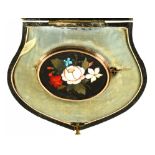 A MID 19 C OVAL PIETRE DURE BROOCH, IN GOLD MOUNT, APPROX 32X40MM, IN FITTED VELVET LINED CASE,