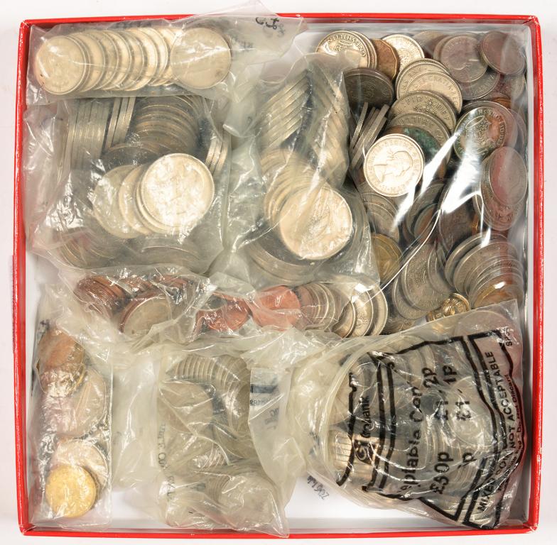 A QUANTITY OF ENGLISH PRE-DECIMAL AND IRISH COINS, INCLUDING SOME SILVER