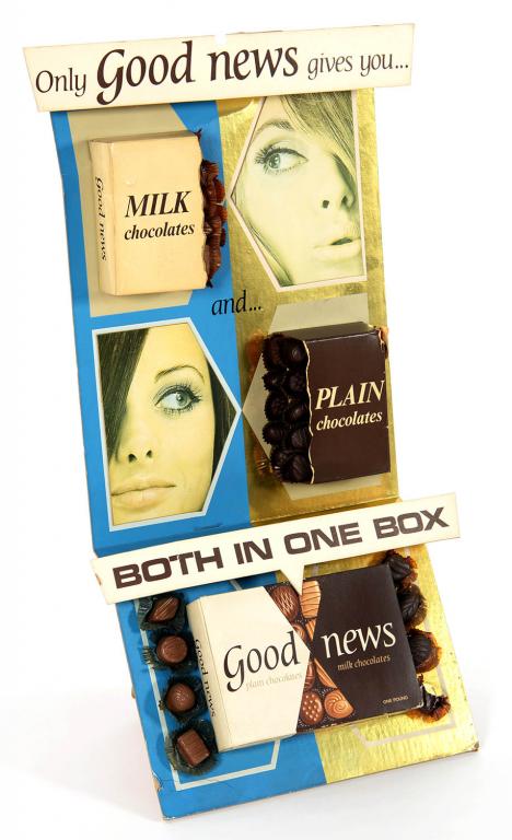 VINTAGE POINT OF SALE ADVERTISING. A SHOWCARD FOR "GOOD NEWS PLAIN AND MILK CHOCOLATES" - Image 2 of 3