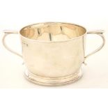 A GEORGE VI SILVER PORRINGER, 6 CM H, BIRMINGHAM 1942, 6OZS 8DWTS++GOOD CONDITION