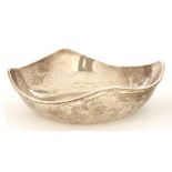 A MEXICAN SILVER BOWL, 18 CM W, MAKER'S MARK MRR PERLITA, TAXCO MID 20TH C, 9OZS++TARNISHED