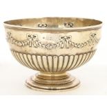 A GEORGE V SILVER REPOUSSÉ ROSE BOWL, 19 CM DIAM, MARKS RUBBED, C1910, 12OZS 19DWTS++GOOD CONDITION