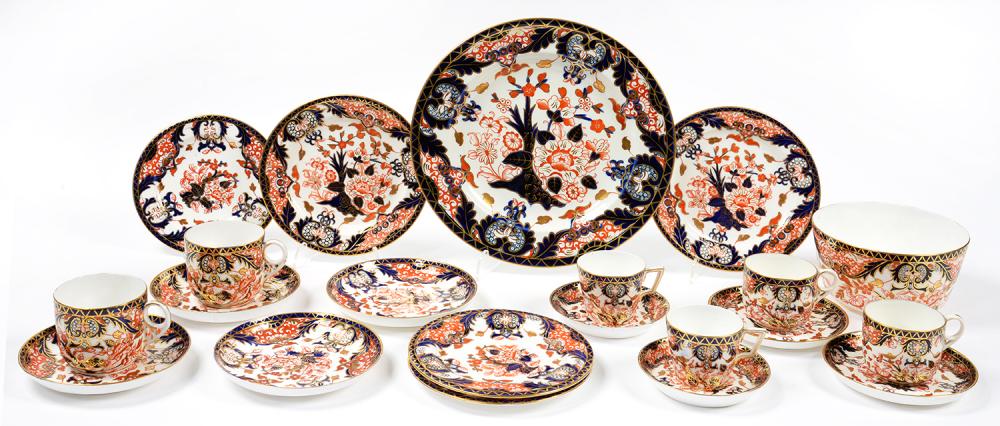 A DERBY TEA AND COFFEE SERVICE, PATTERN 383, PRINTED MARKS, C1820