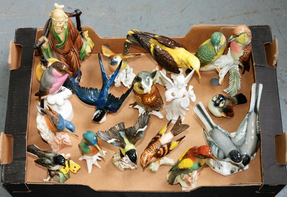 A COLLECTION OF KARL ENS AND OTHER PORCELAIN MODELS OF BIRDS AND A CHINESE SANCAI STYLE FIGURE OF