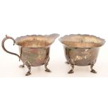 A GEORGE V SILVER CREAM JUG AND SUGAR BOWL, 7.5 AND 6 CM H, SHEFFIELD 1919, 7OZS 17DWTS++TARNISHED