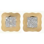 A PAIR OF SQUARE DIAMOND EARRINGS, DIAMONDS APPROX. 2.5 CT, IN GOLD, OMEGA BACKS, 18G++IN GOOD