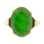 AN ART DECO JADE RING, IN GOLD MARKED 9CT AND PLAT, 4.5G, SIZE M++WEAR AND TARNISH CONSISTENT WITH