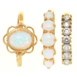 THREE 9 CT GOLD RINGS COMPRISING TWO OPAL RINGS AND A FURTHER GEM SET RING, 5G, SIZES N - P++IN GOOD