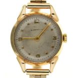 A 9CT GOLD LONGINES LADY'S WRISTWATCH, 9CT GOLD BRACELET, CIRCULAR 2 CM DIAL, 39.5G, CASED++IN